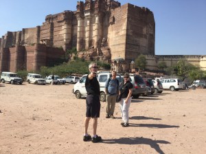 Jim showing us all how to take a selfie!